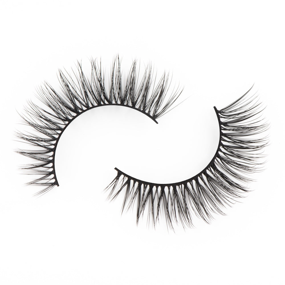 Celine natural eyelashes lashes eyelash extensions false eyelashes front view