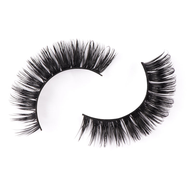 Naomi strip lash extensions quality luxury lashes eyelash extensions false eyelashes front view